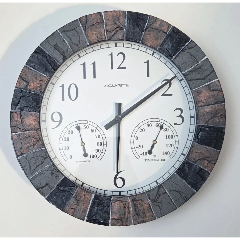 AcuRite Analog Wireless Indoor Outdoor Faux Slate Thermometer Clock Hygrometer‎
